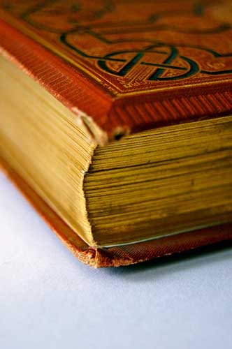 Buch mit Goldschnitt | Foto: weinstock, pixabay.com, CC0 Creative Commons