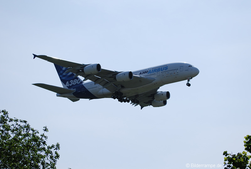 Airbus A380 im Anflug | Foto: © Bilderrampe.de