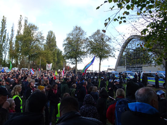 Demo an der Weser-Ems-Halle